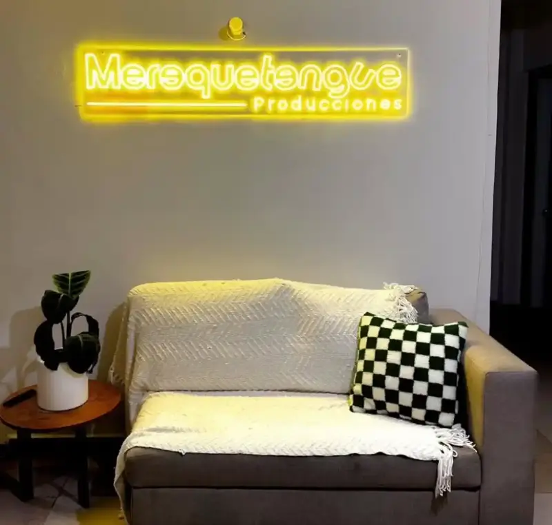 Image hover effect image